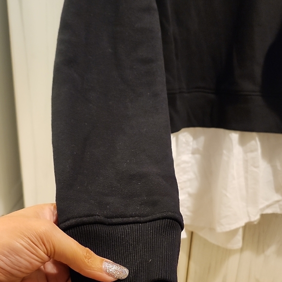 Calvin Klein Black Sweatshirt with White Shirt Hem - Picture 3 of 8